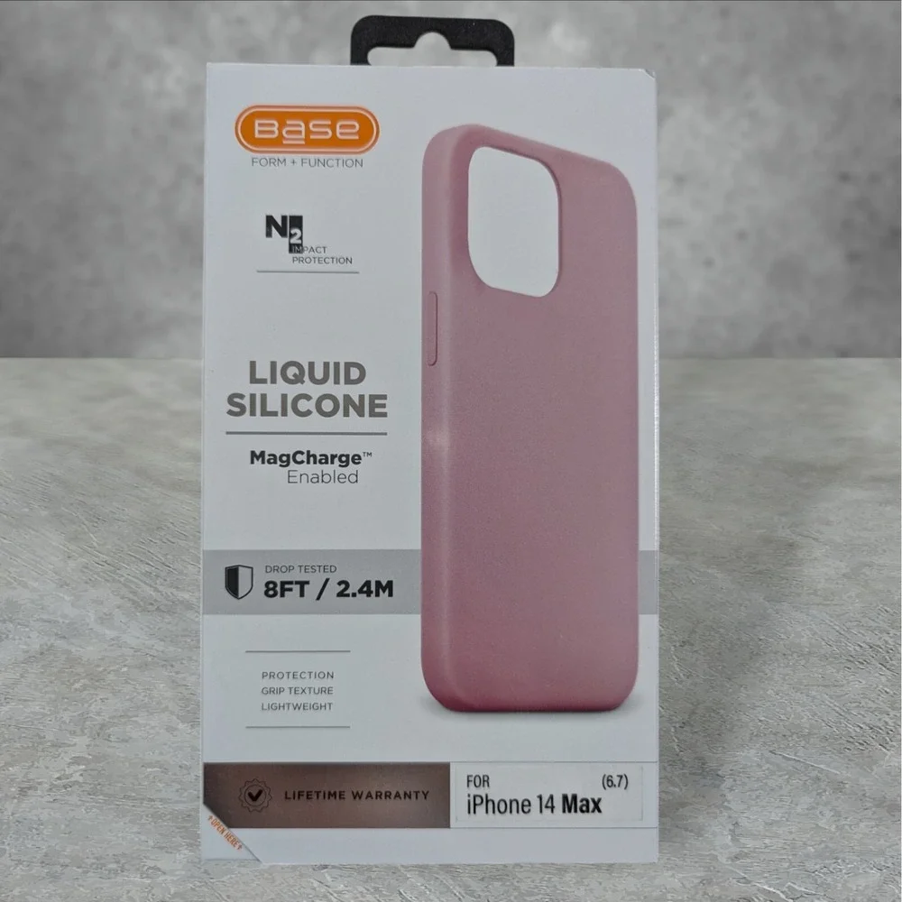 A3. Base Liquid Silicone MagCharge Case For Apple iPhone 14 Max (14 Plus) Pink